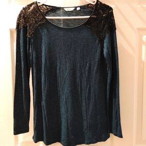 Reitmans long sleeve top